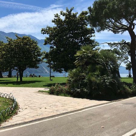 Appartamento Al Lago Riva del Garda Eksteriør billede