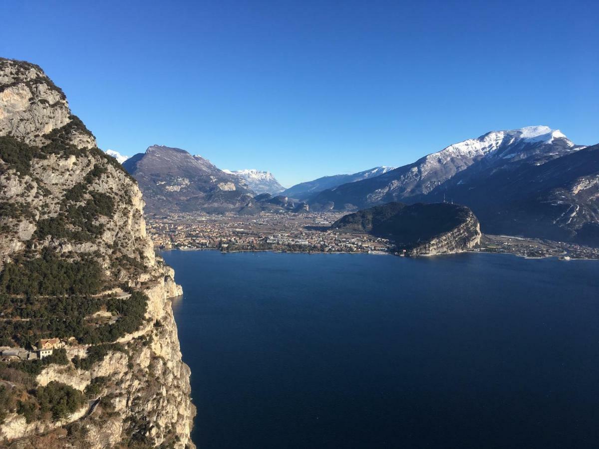 Appartamento Al Lago Riva del Garda Eksteriør billede
