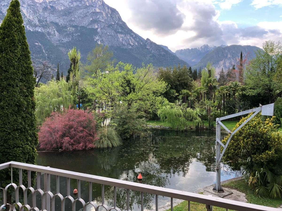 Appartamento Al Lago Riva del Garda Eksteriør billede
